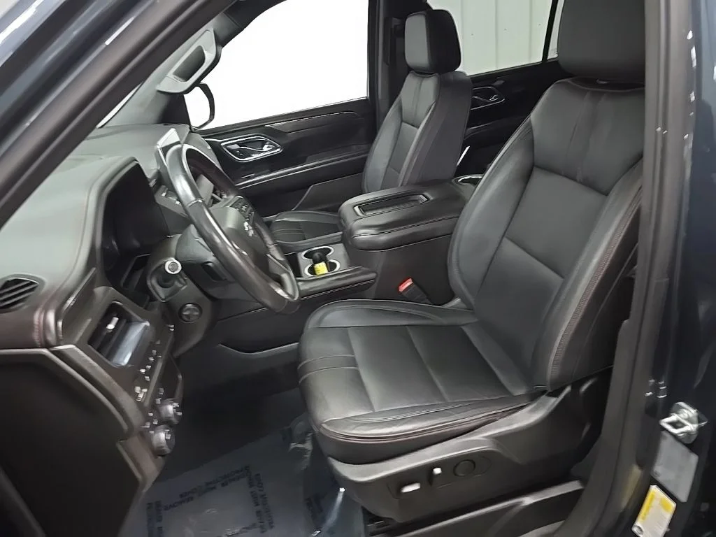 Used 2021 Gray Chevrolet RST image 31