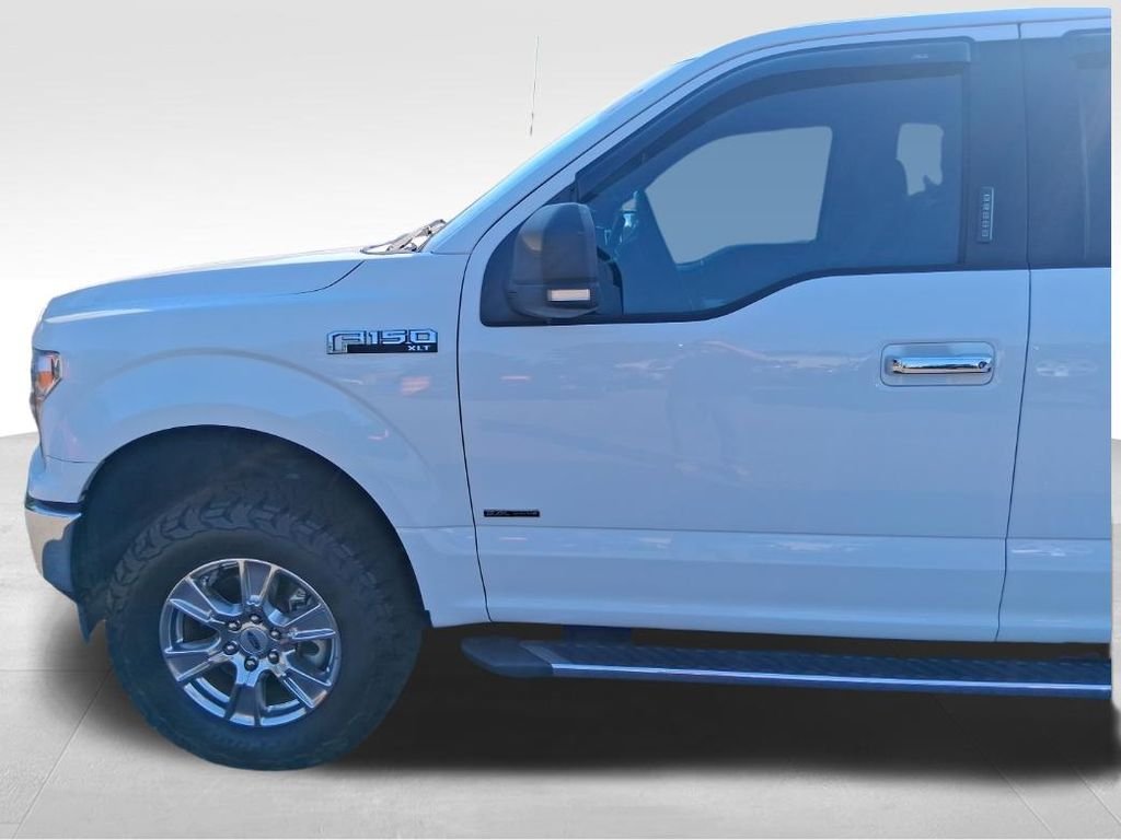 Used 2018 White Ford XLT image 12