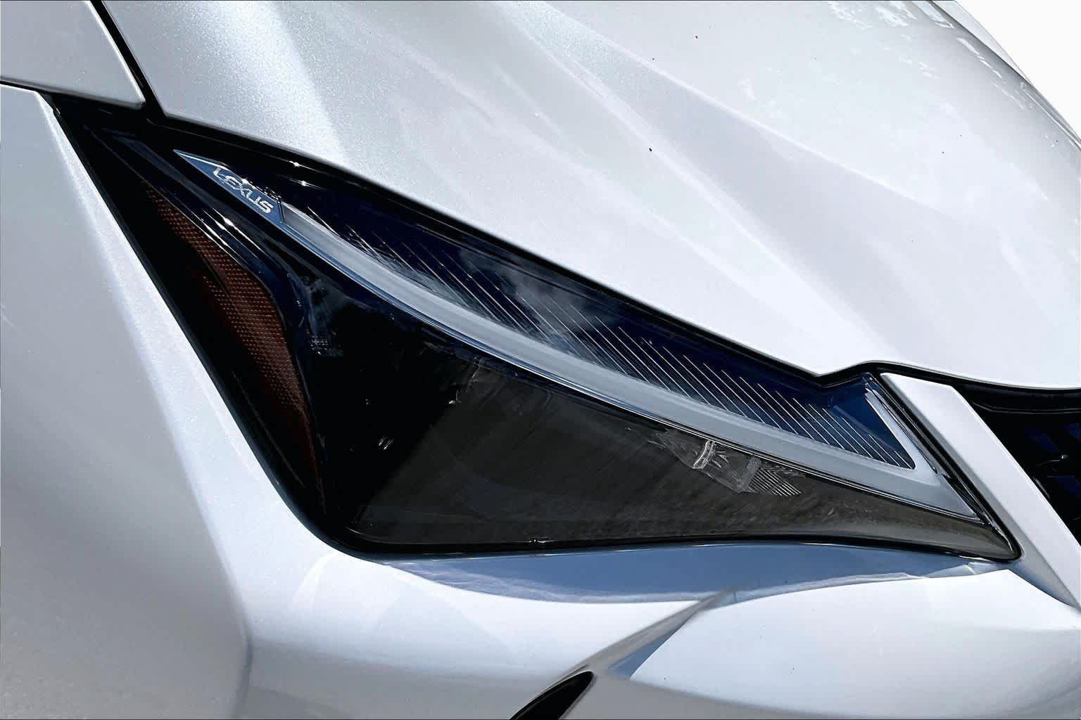 Used 2024 Eminent White Pearl Lexus Premium image 28