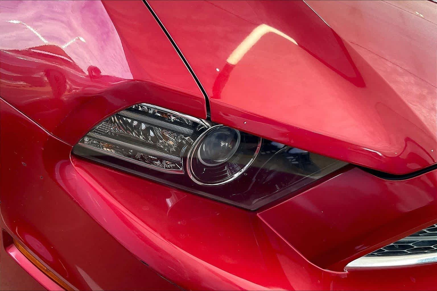 Used 2013 Red Candy Metallic Tinted Clearcoat Ford V6 image 24
