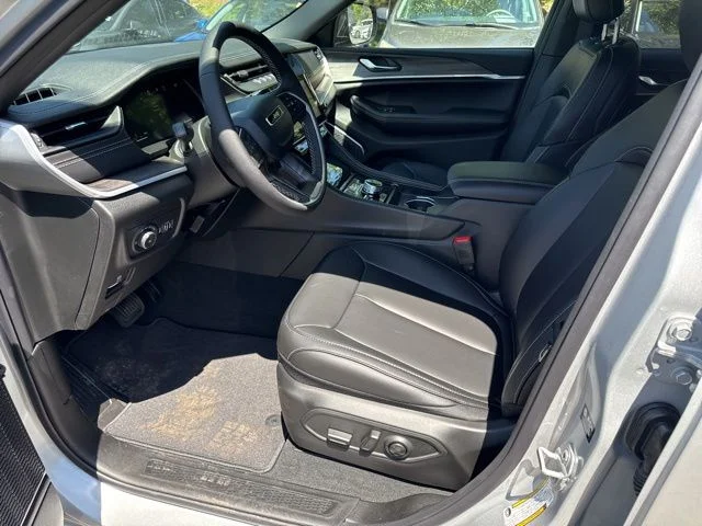 New 2026 Silver Jeep Limited image 15