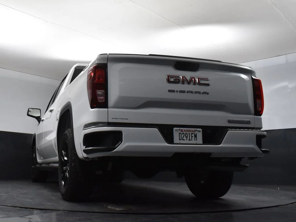 New 2026 Summit White GMC Elevation image 27