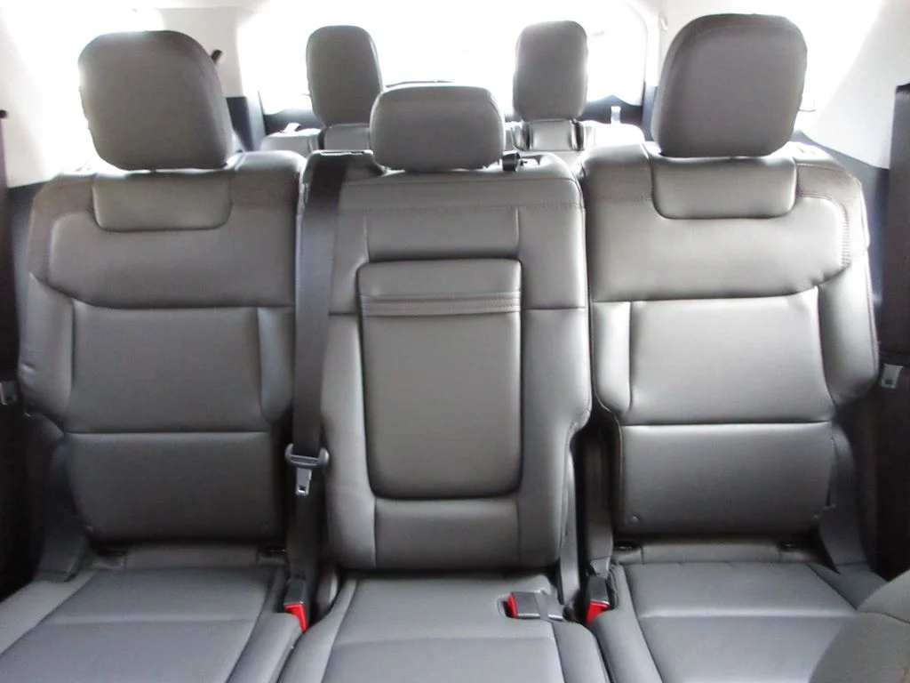 New 2026 Carbonized Gray Metallic Ford Active image 24