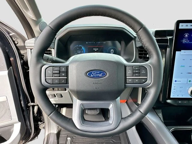 New 2025 Black Metallic Ford Flash image 7