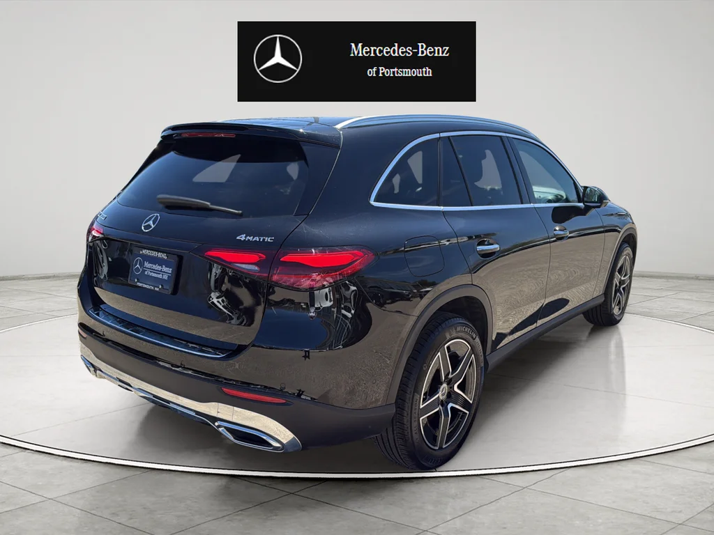 Certified Used 2026 Black Mercedes-Benz GLC 300 image 5