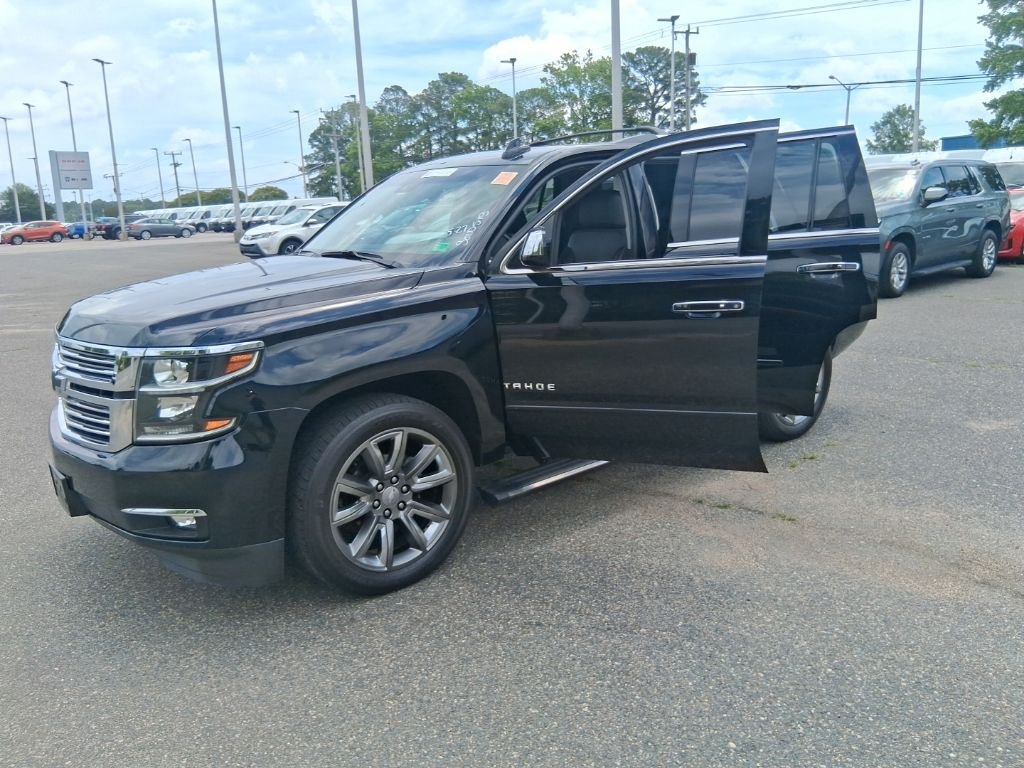 Used 2018 Black Chevrolet Premier image 19
