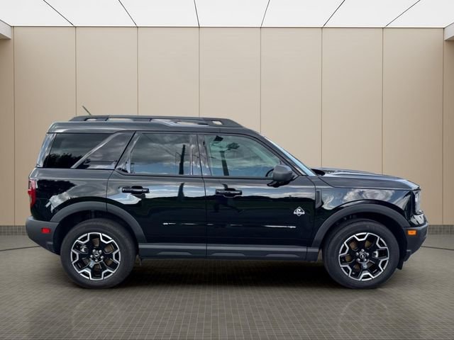 Used 2025 Black Ford Outer Banks image 13