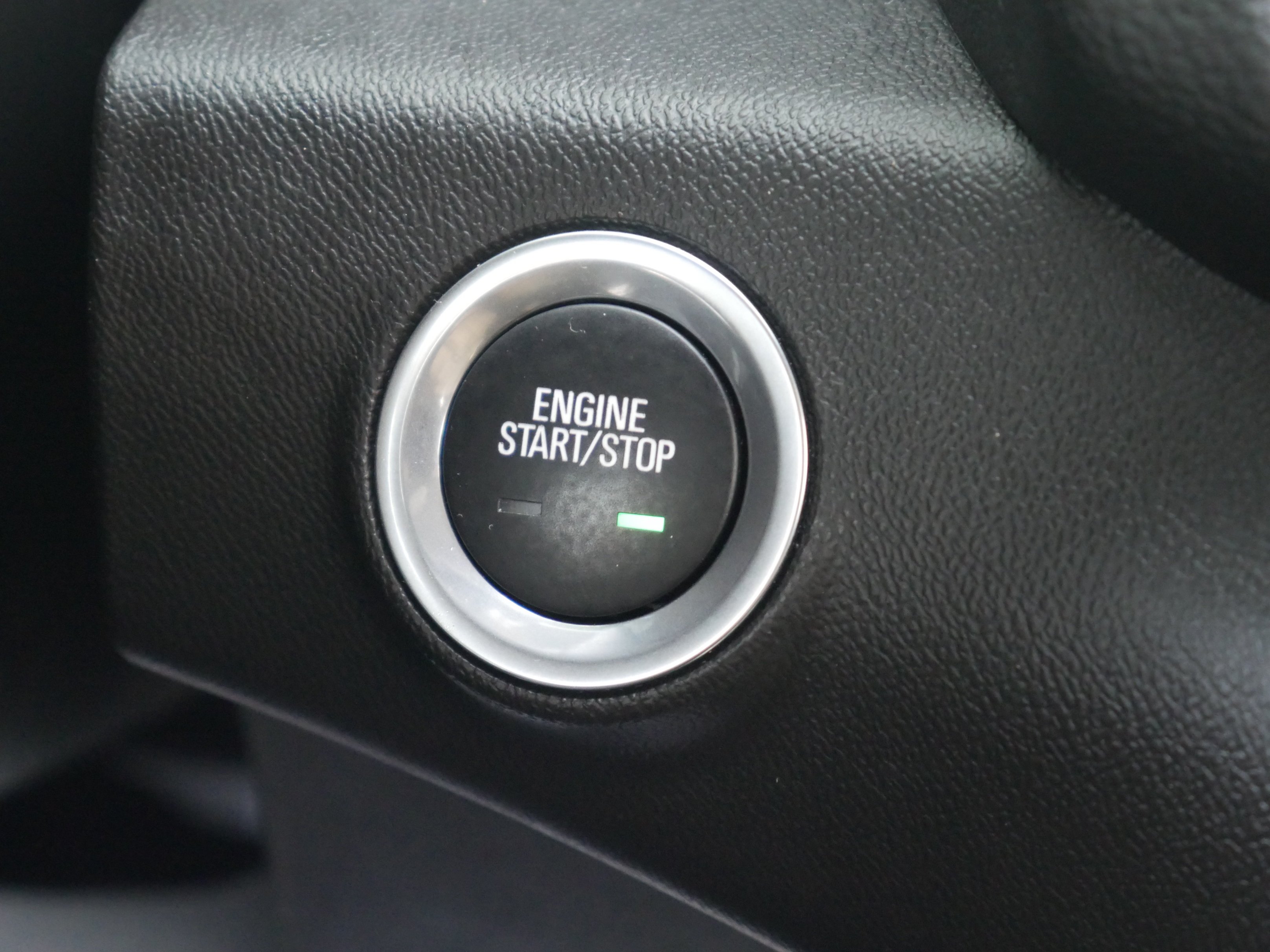 Used 2024 Summit White GMC SLE image 8