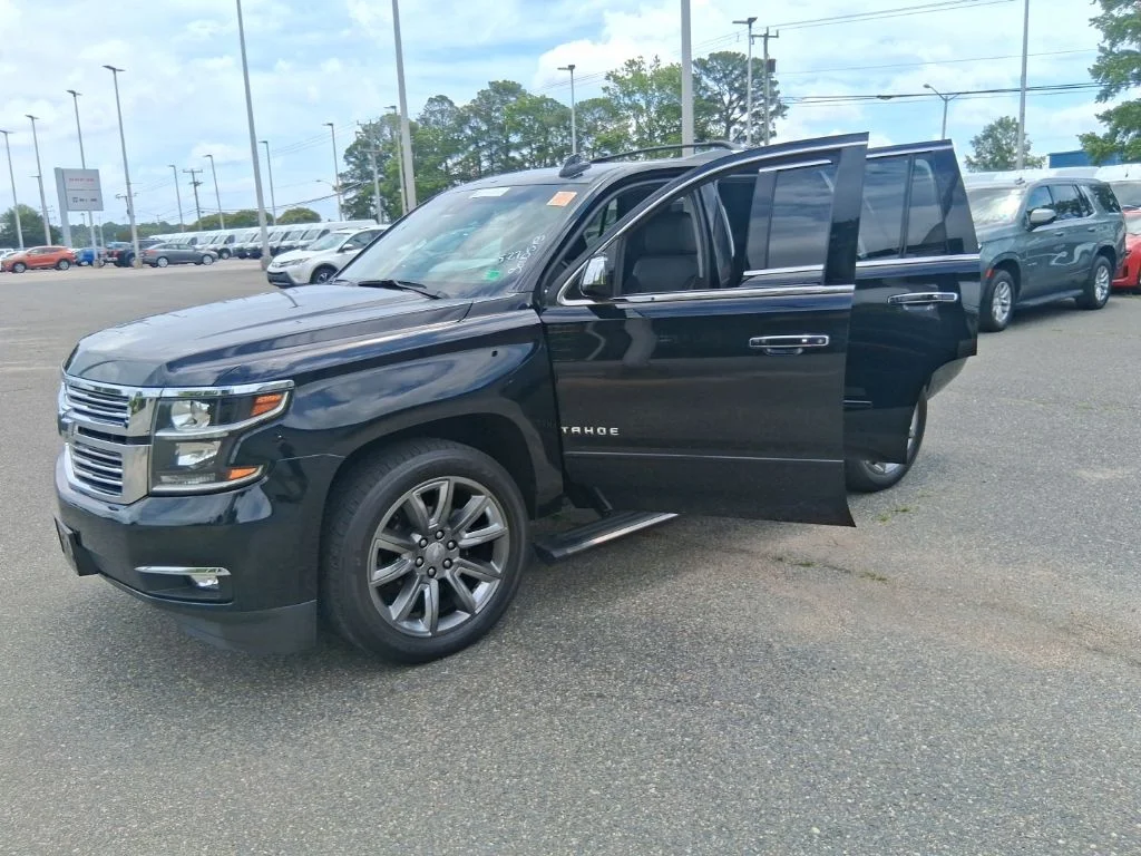 Used 2018 Black Chevrolet Premier image 19