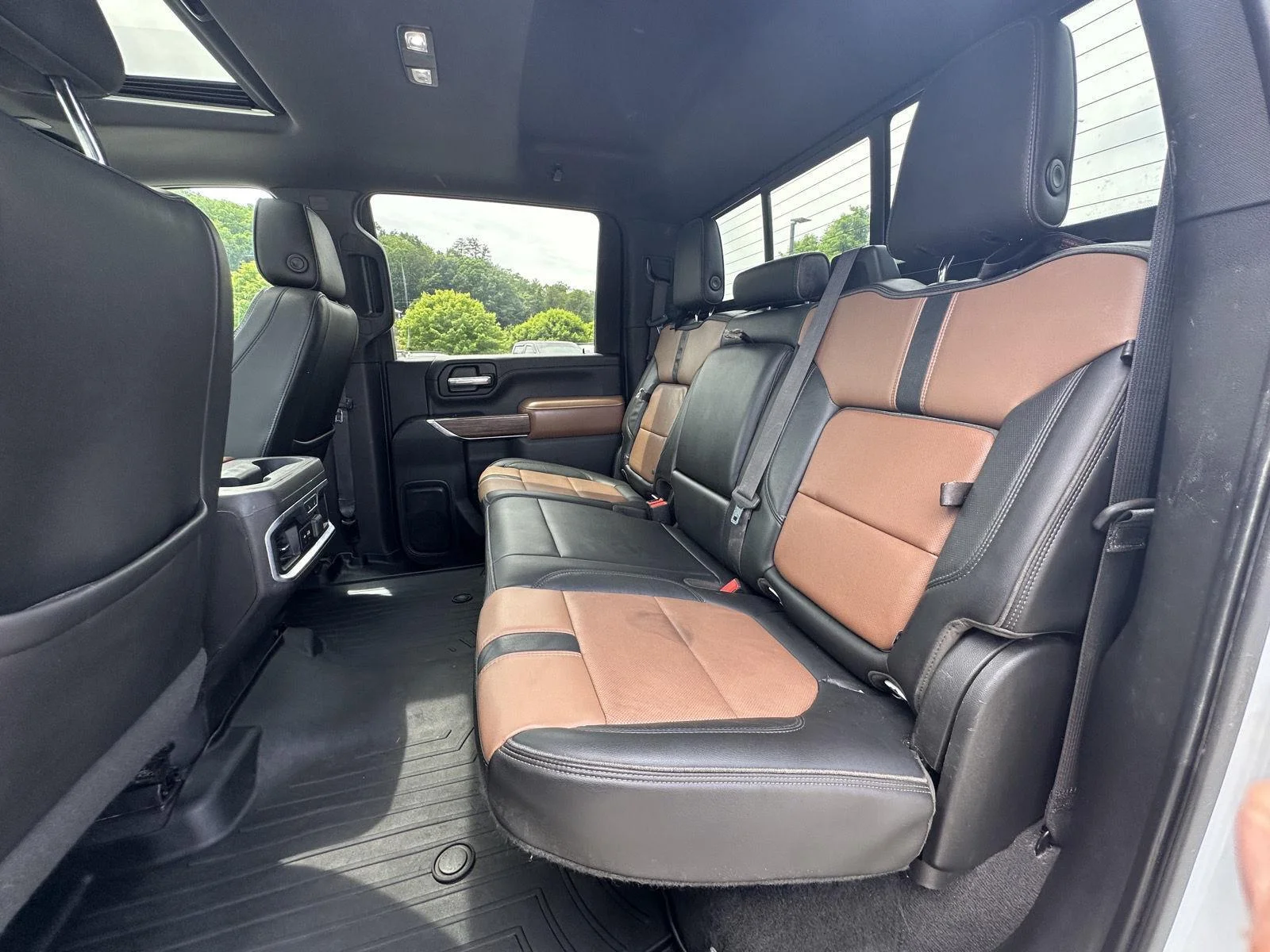 Used 2020 Summit White Chevrolet High Country image 11