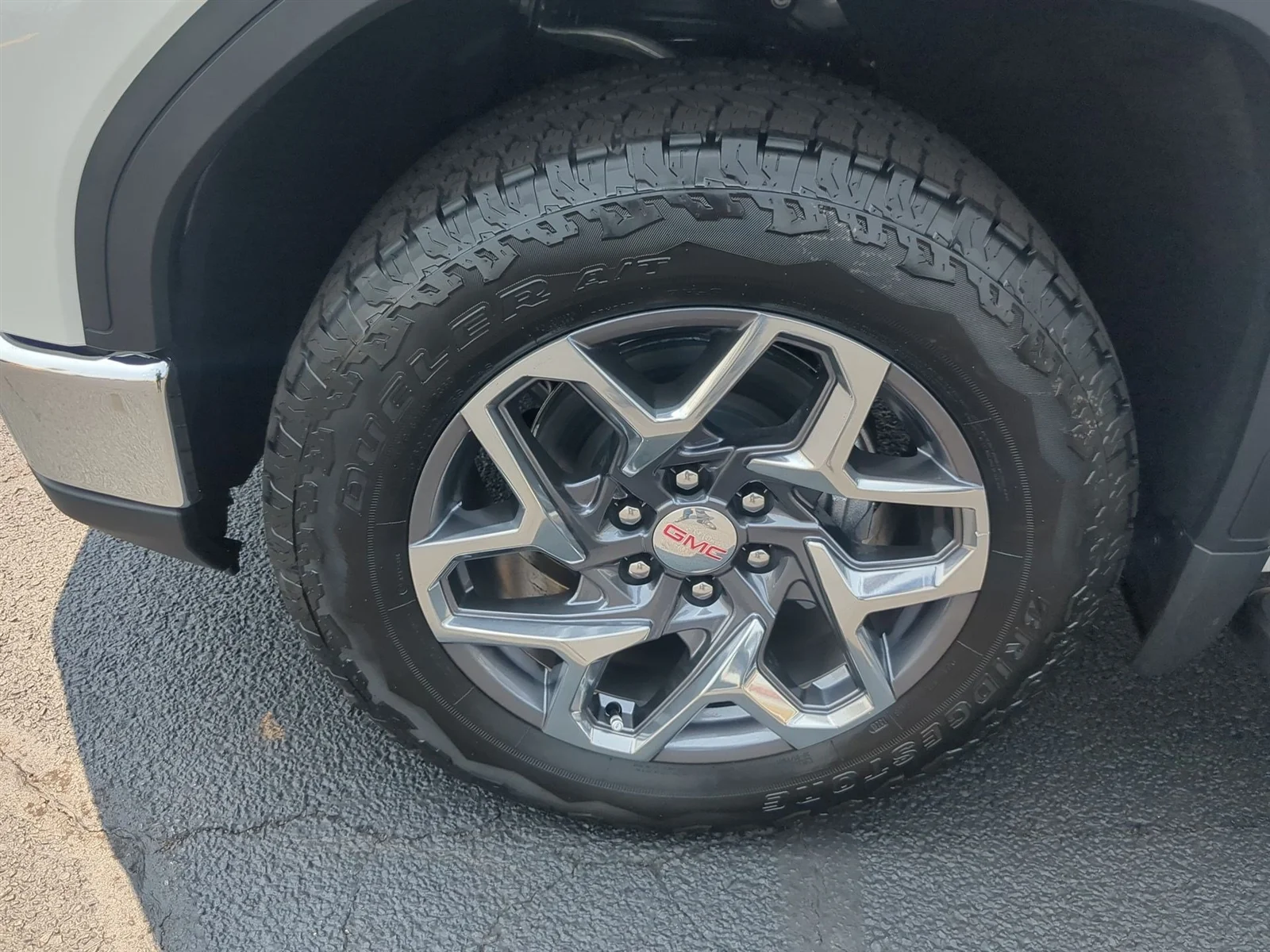 New 2026 Summit White GMC SLT image 58