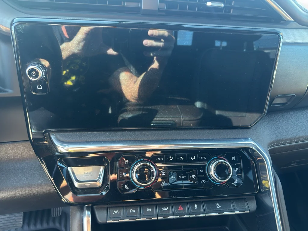 Used 2025 Sterling Metallic GMC Denali image 24