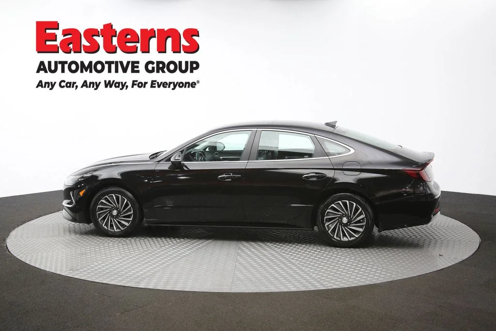 Used 2020 Black Hyundai Limited image 60