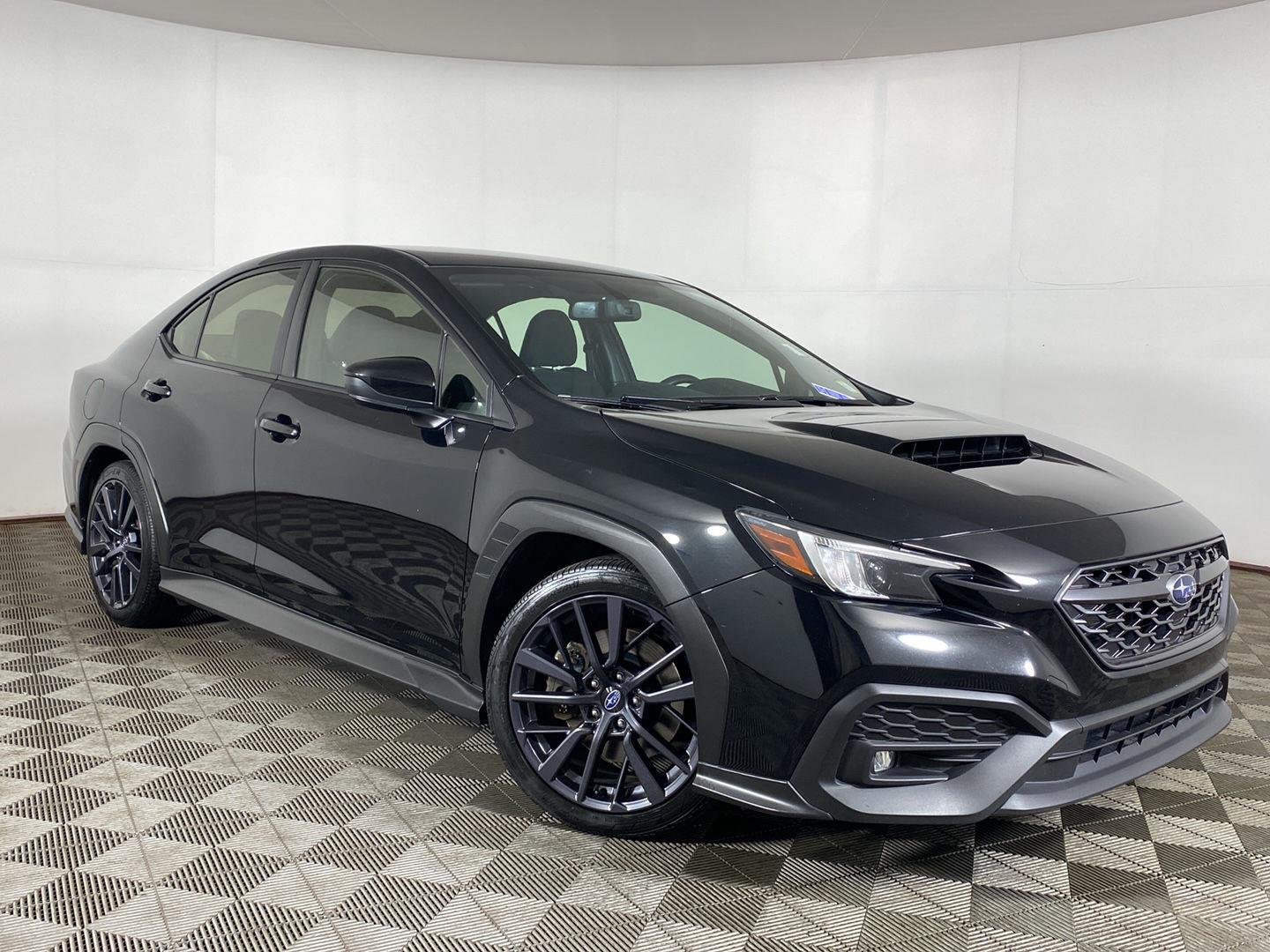 Used 2023 Crystal Black Silica Subaru Premium image 1