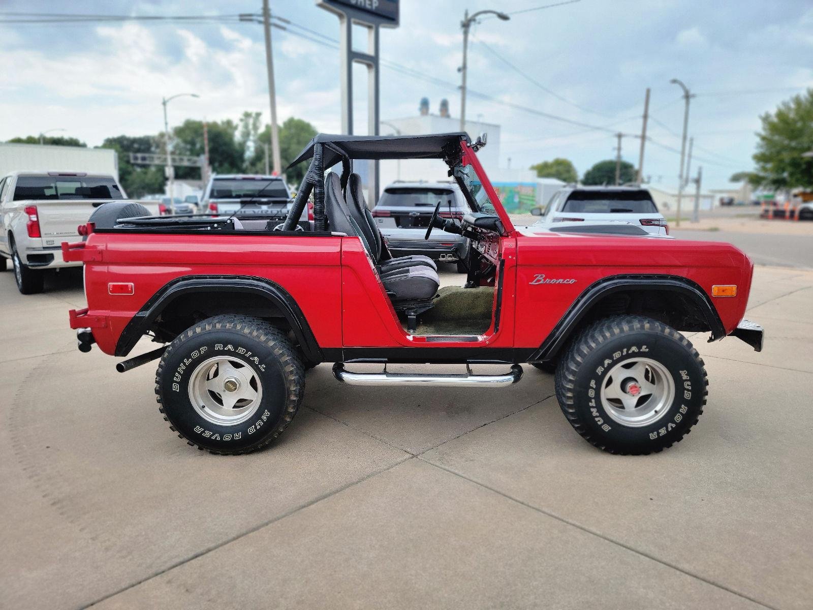 Used 1973 RED FORD RANGER image 9