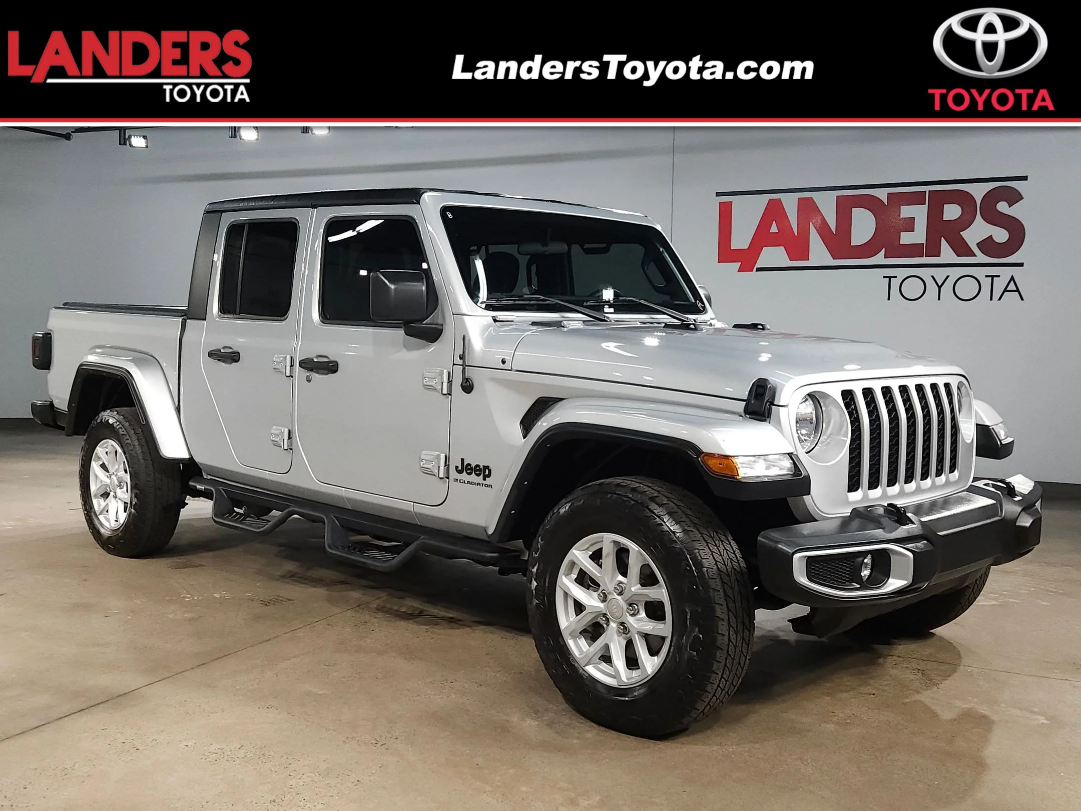 2023 Jeep Gladiator Sport S's photo