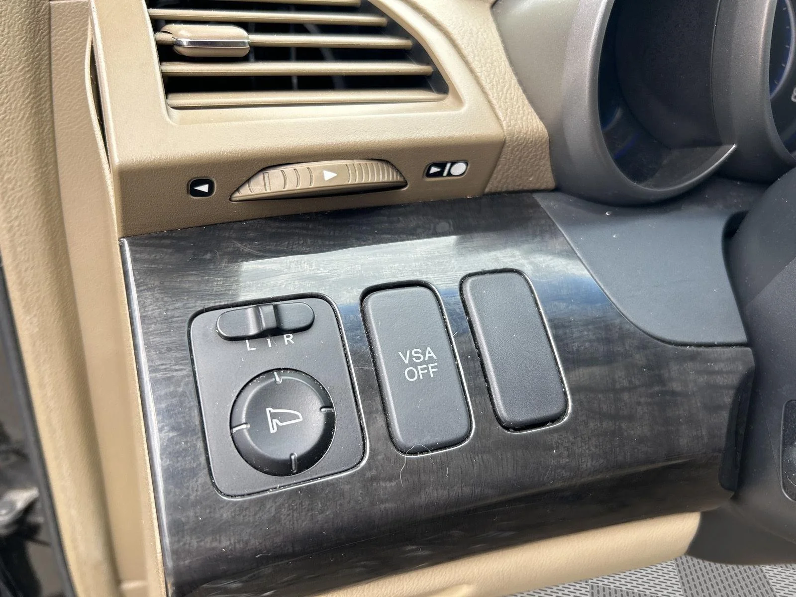 Used 2008  Acura Tech Pkg image 19