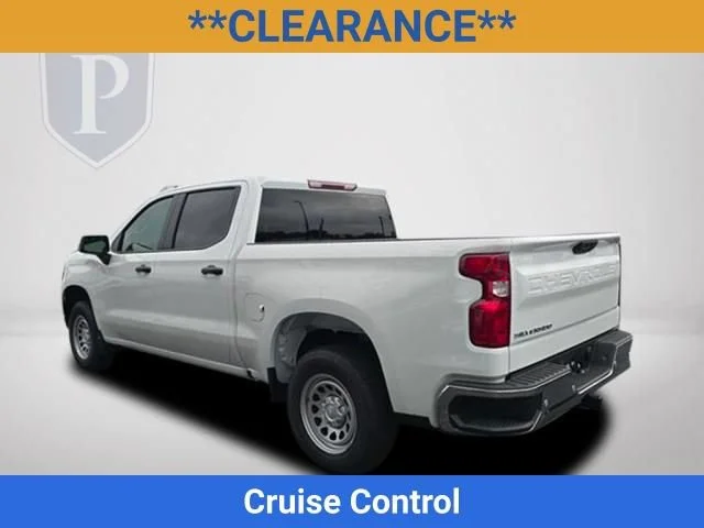 New 2026 Summit White Chevrolet WT image 10