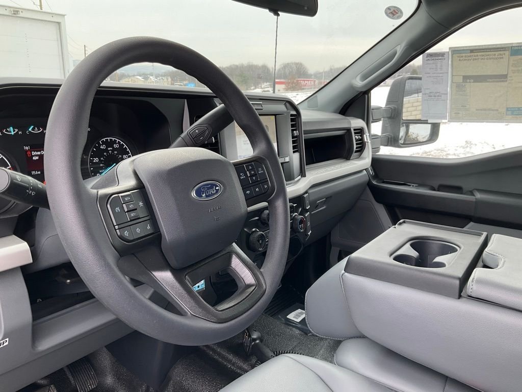 New 2026 Oxford White Ford F-450® XL image 13