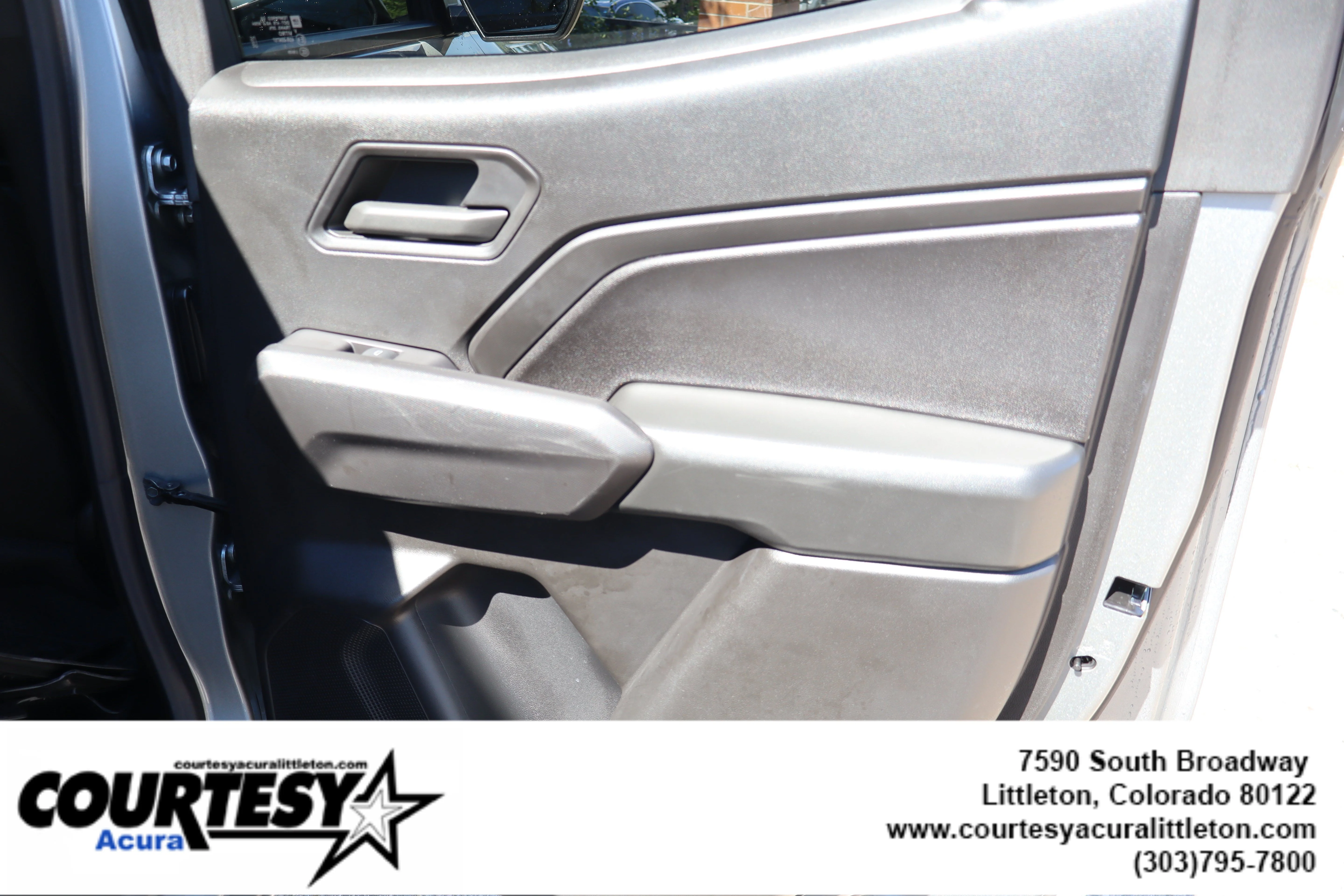 Used 2024 Sterling Gray Metallic Chevrolet 4WD Trail Boss image 31