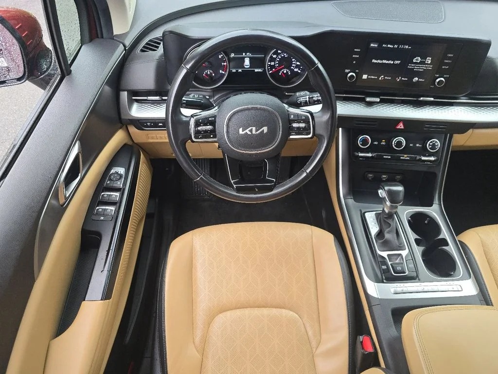 Used 2023 Red Kia LX Seat Package image 18
