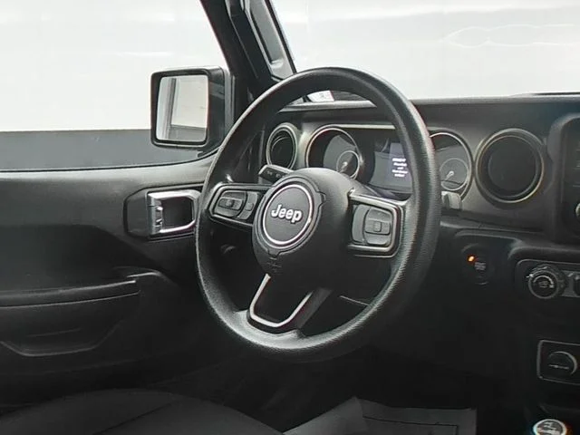 Used 2021 Black Jeep Sport image 35