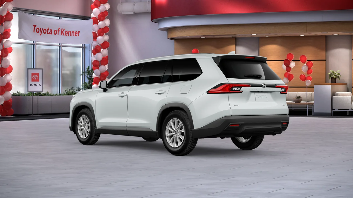 New 2026 Wind Chill Pearl Toyota XLE image 14