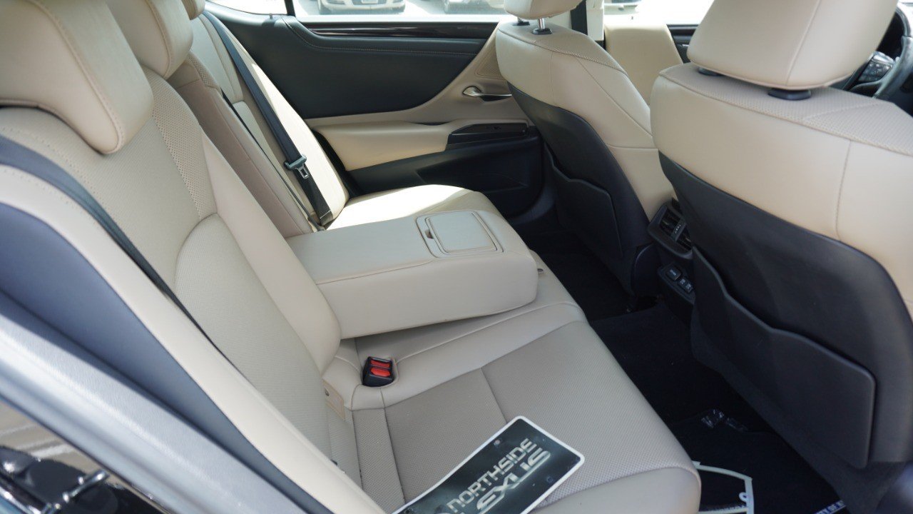 Used 2019 Black Lexus ES 350 image 13