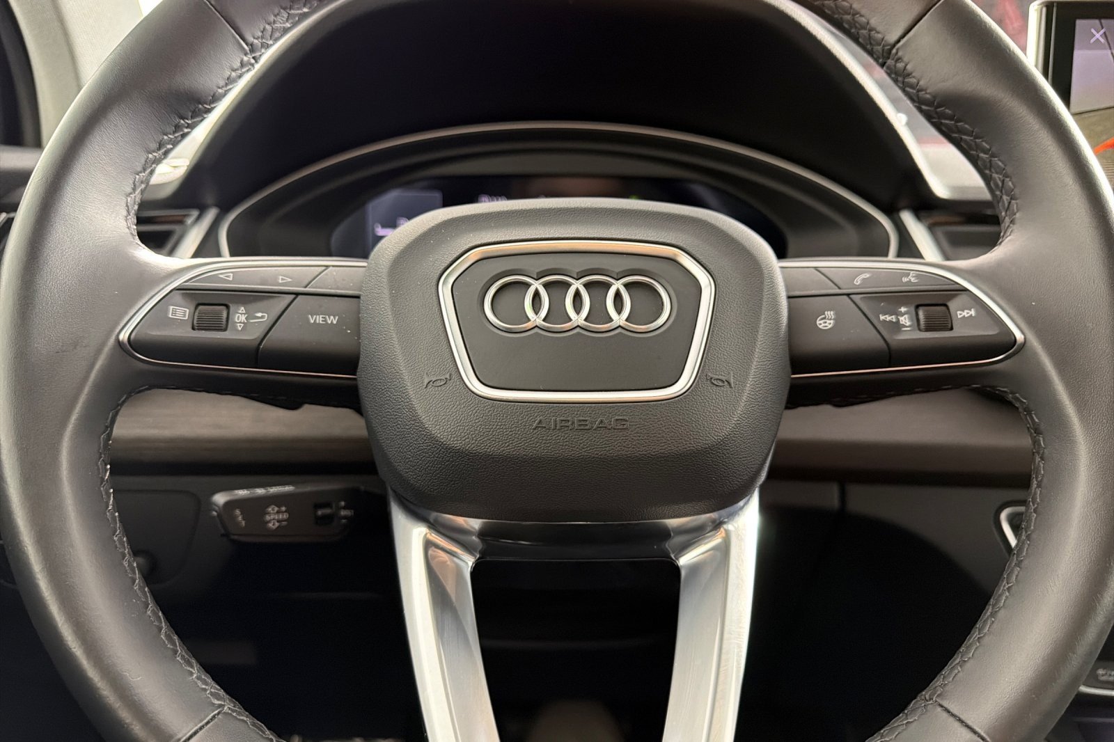 Used 2023 Brilliant Black Audi Premium Plus 40 TFSI quattro image 22
