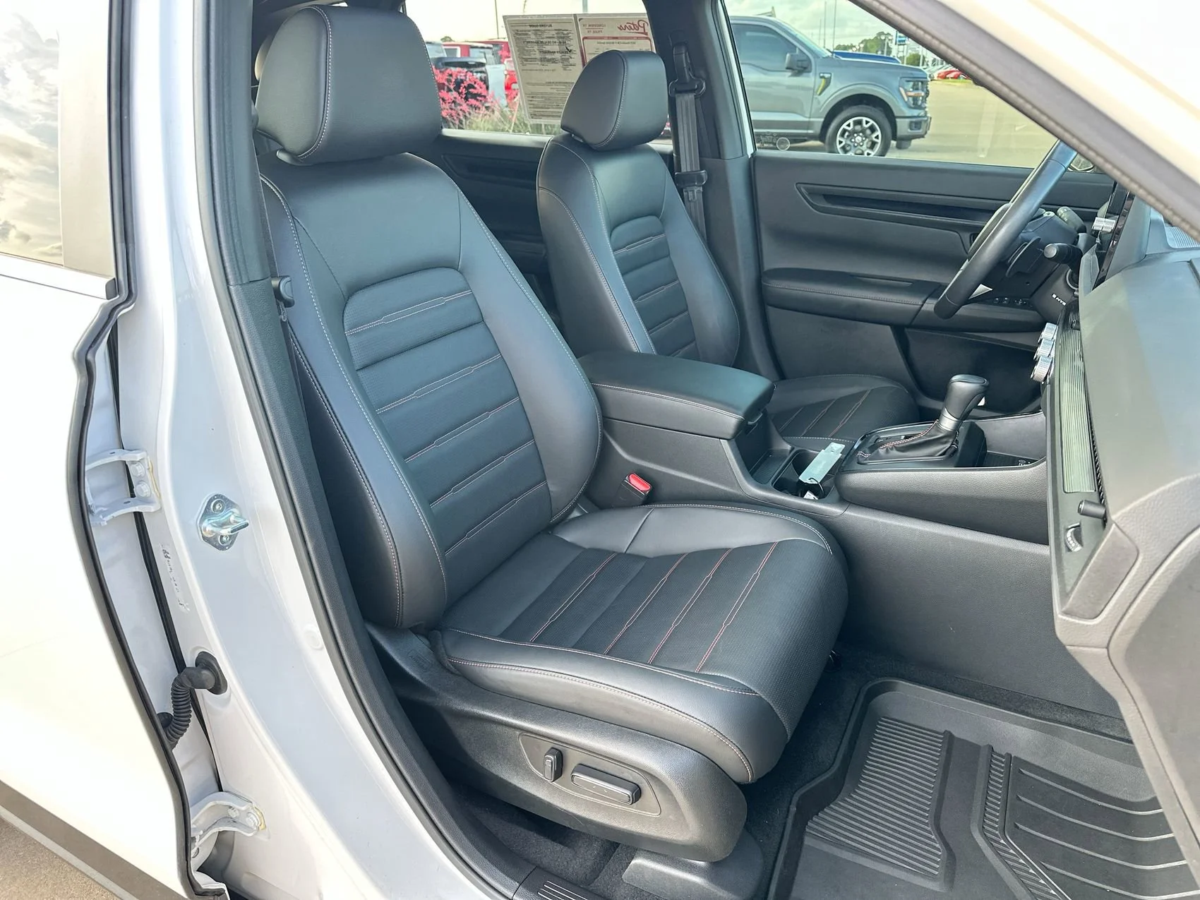 Used 2025 White Honda Sport-L image 24