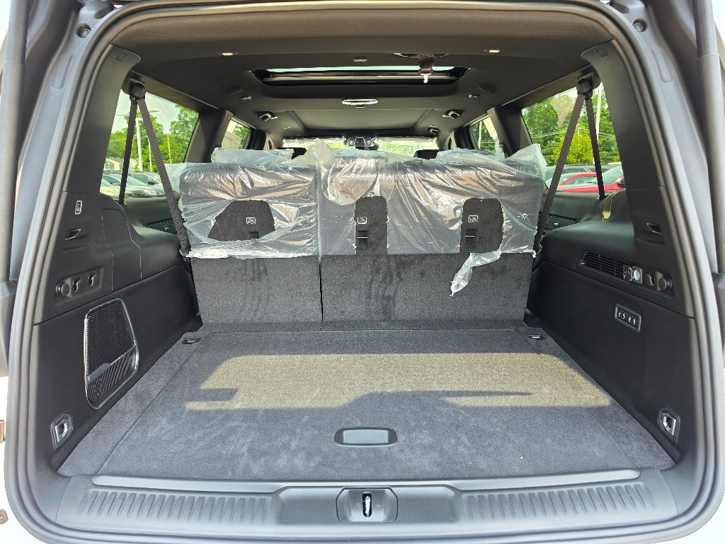 New 2026 White Jeep  image 6