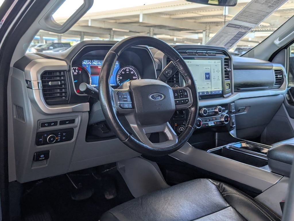 Used 2022 Blue Ford XLT image 4