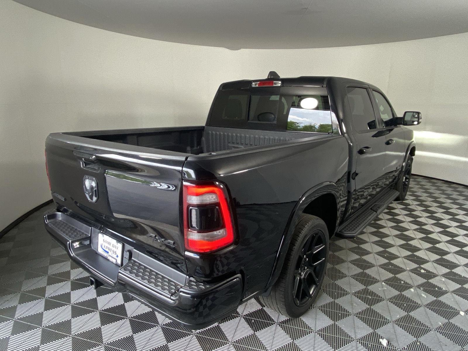 Used 2021 Diamond Black Crystal Pearlcoat Ram Laramie image 7