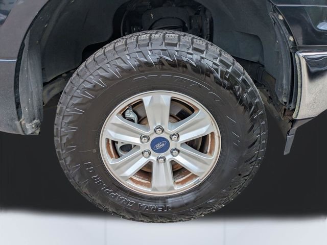 Used 2018 Black Ford XLT image 11