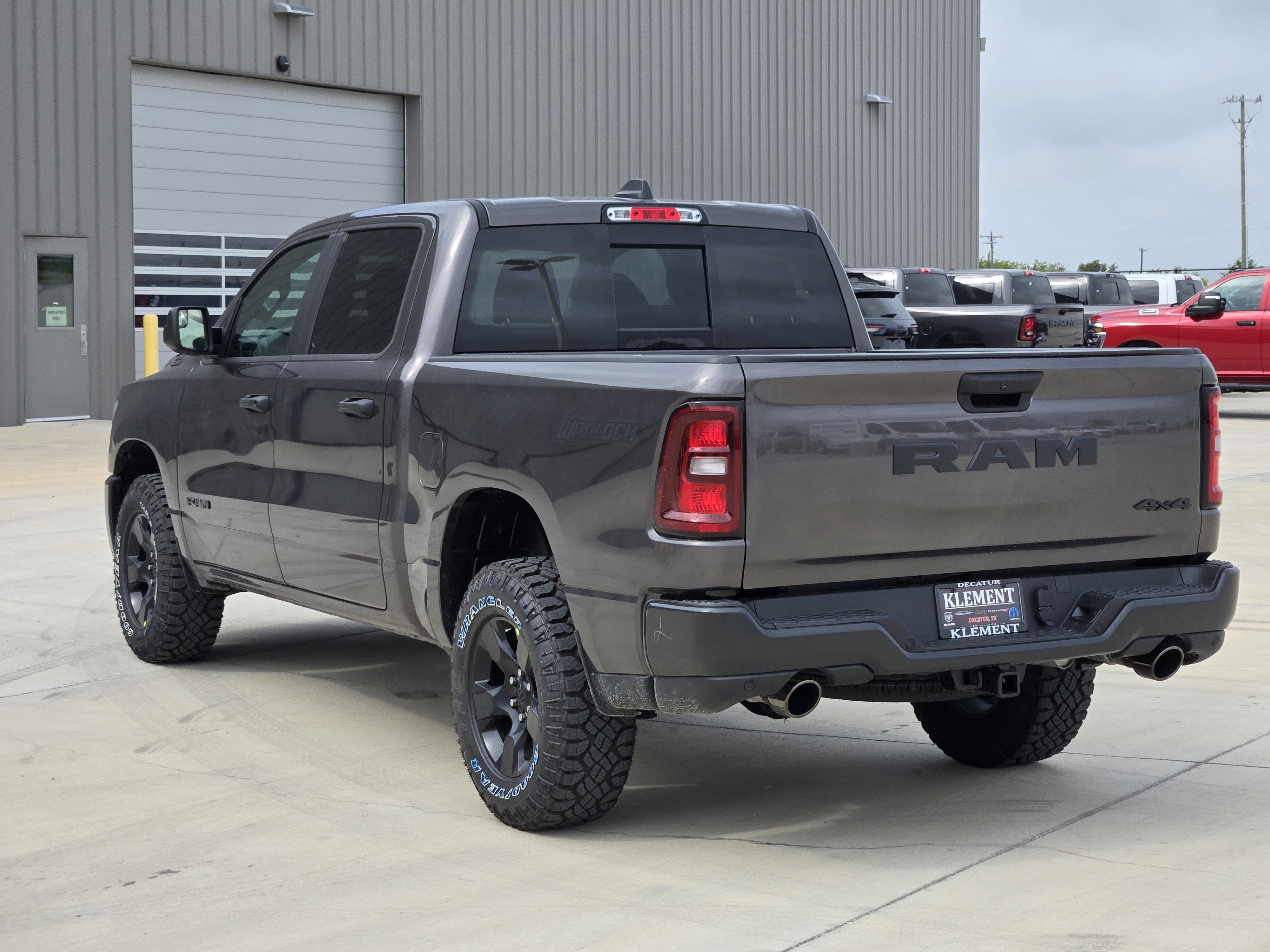 New 2026 Granite Crystal Metallic Clear-Coat Exterior Paint RAM Warlock image 4