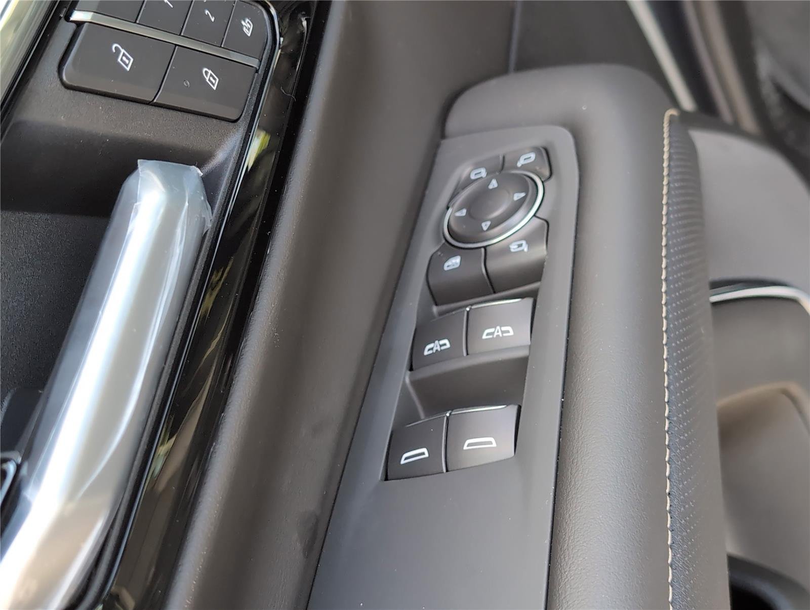 2026 Chevrolet Tahoe Premier - Photo 25