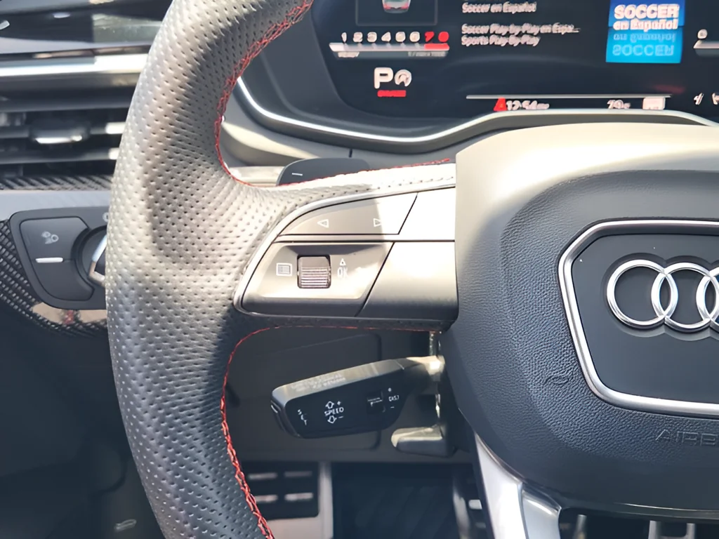 Used 2024  Audi 3.0T Prestige image 27