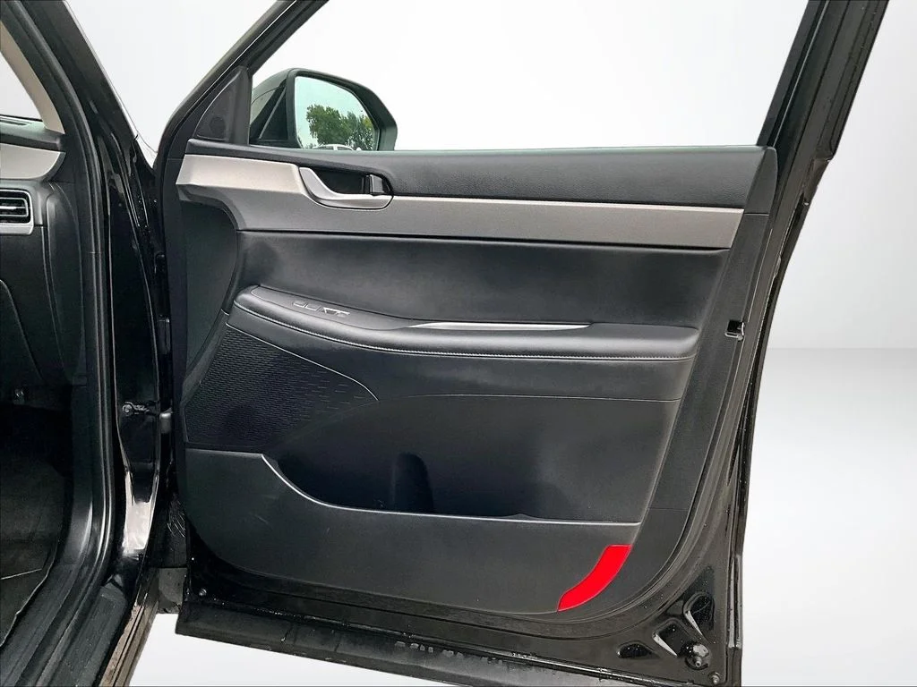 Used 2022 Black Hyundai SEL image 24