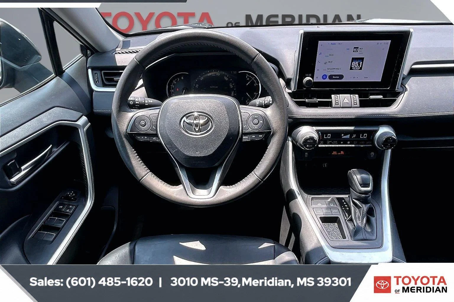 Used 2023 Magnetic Gray Metallic Toyota XLE Premium image 5