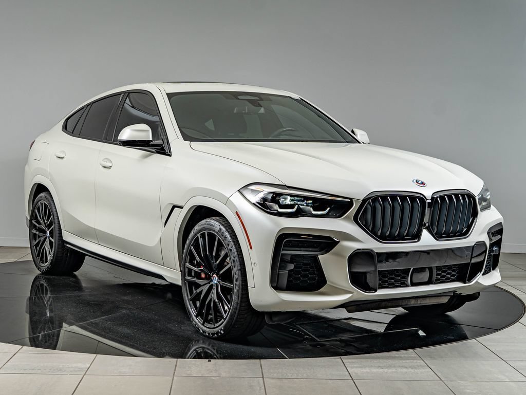 Used 2023 Frozen Brilliant White Metallic BMW M50i image 3