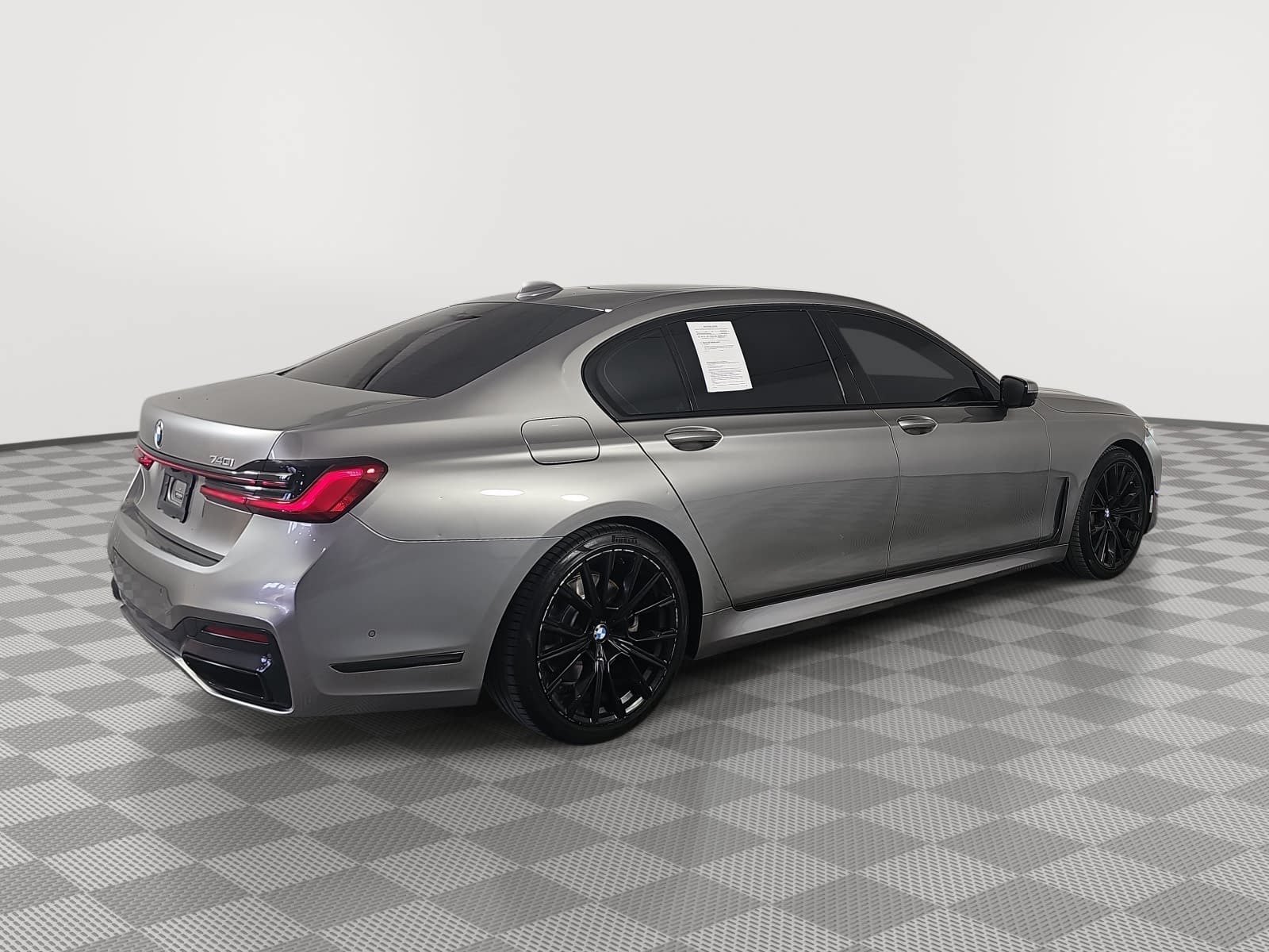 Used 2021 Gray BMW 740i image 8