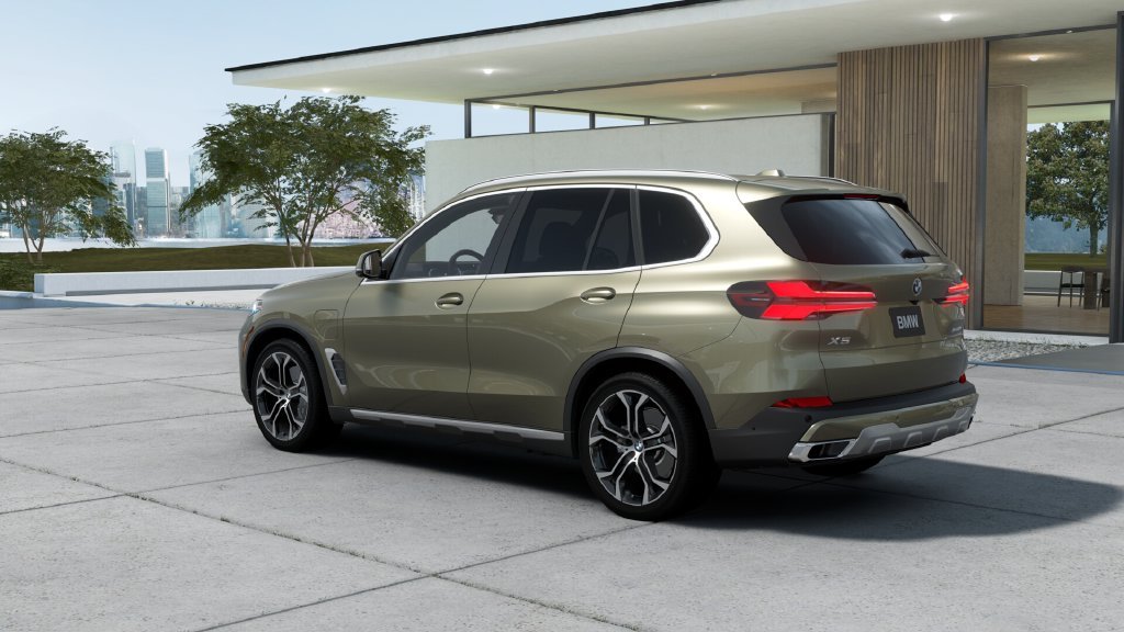 New 2026 Green Metallic BMW xDrive50e image 28