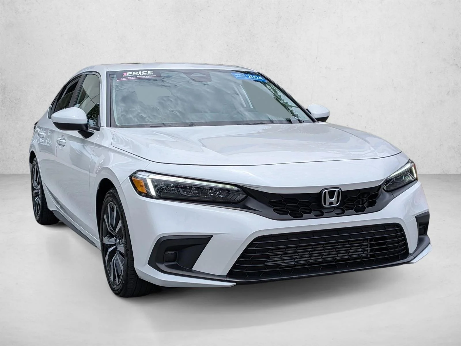 Used 2024 Platinum White Pearl Honda EX-L image 3