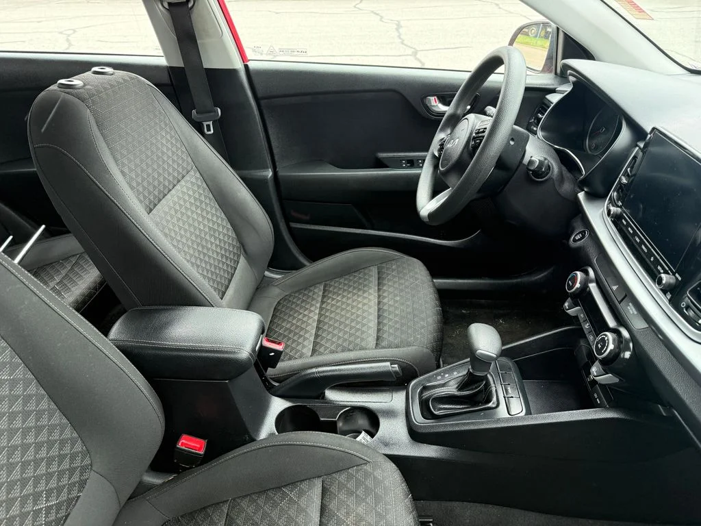 Used 2023 Red Kia S image 15