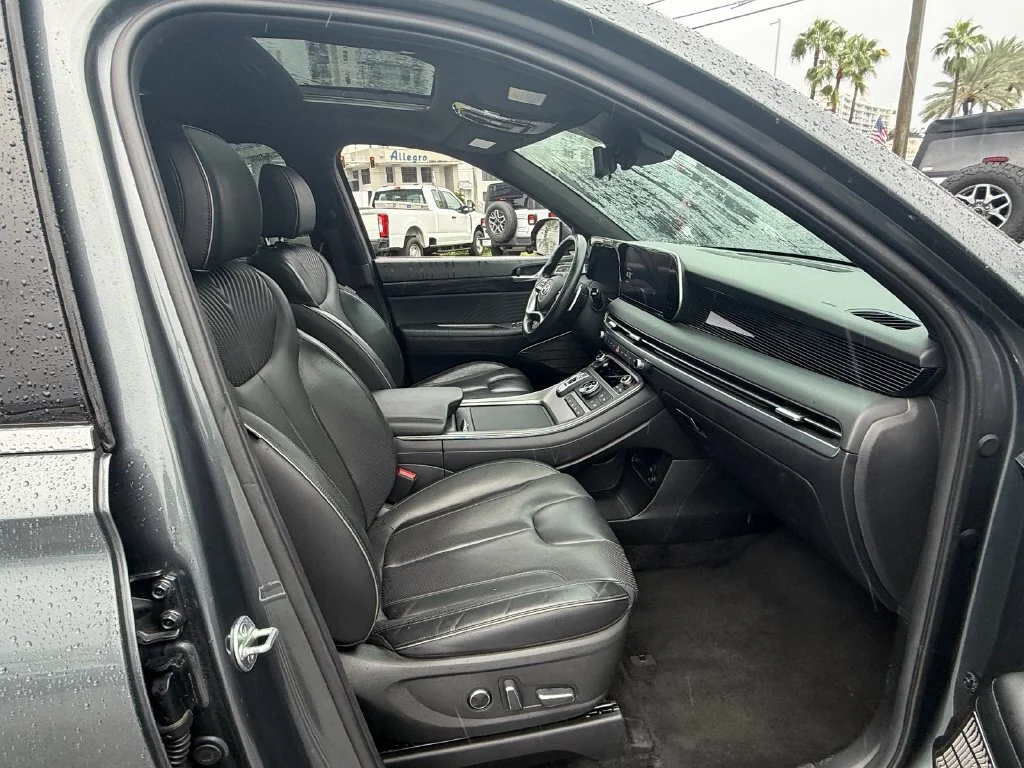 Used 2024 Gray Hyundai Calligraphy image 19