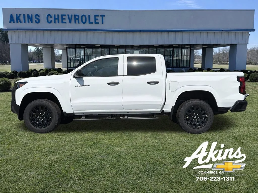 New 2026 Summit White Chevrolet WT image 1