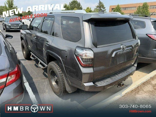 Used 2017 Magnetic Gray Metallic Toyota SR5 image 3