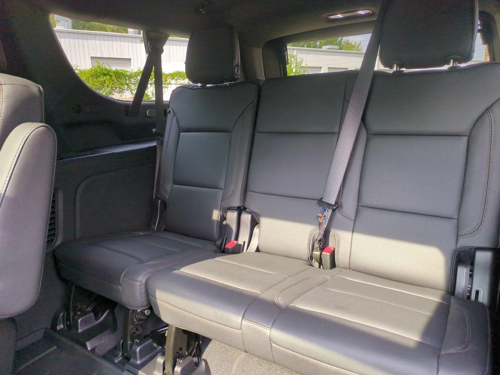 Used 2025 Lakeshore Blue Metallic Chevrolet High Country image 35