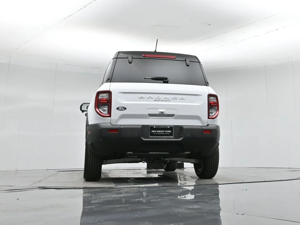 New 2026 Oxford White Ford Outer Banks image 54