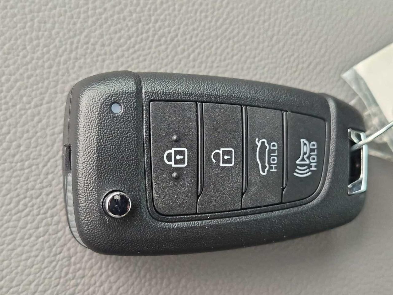 New 2026 Serenity White Hyundai SE image 32